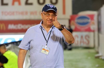 Βανδή για Ροντινέι 
