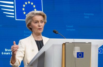 Η Ουάσιγκτον και το Πεκίνο ανταλλάσσουν χτυπήματα με δασμούς