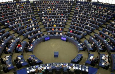 Ακραία ρητορική βίας ακόμη κι εναντίον ομοεθνών τους που βρίσκονται στην Κύπρο εξέφρασαν ο Αϊντίν Ουνάλ και ο Οκτάι Σαράλ