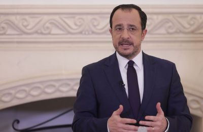 Ακραία ρητορική βίας ακόμη κι εναντίον ομοεθνών τους που βρίσκονται στην Κύπρο εξέφρασαν ο Αϊντίν Ουνάλ και ο Οκτάι Σαράλ