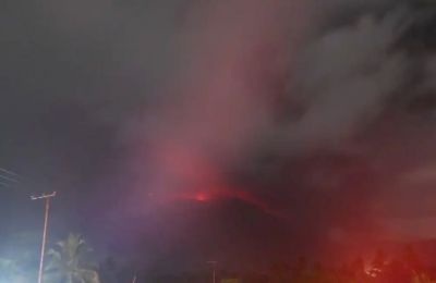 Η Ουάσιγκτον και το Πεκίνο ανταλλάσσουν χτυπήματα με δασμούς