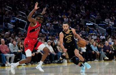 Στα playoffs του NBA οι Χιτ, με «τριαντάρη» Χέρο