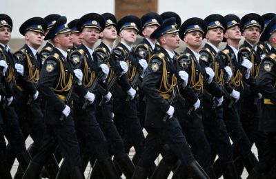 Η Ουάσιγκτον και το Πεκίνο ανταλλάσσουν χτυπήματα με δασμούς