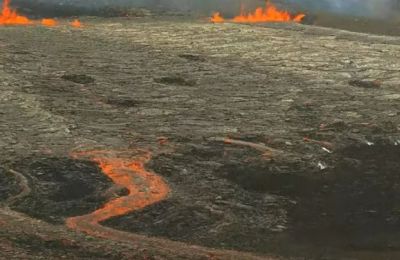 Έκρηξη ηφαιστείου στην Ισλανδία - Aπομακρύνθηκαν τουρίστες