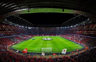 Έβαλαν κατά λάθος τον ύμνο του Europa League (vid)