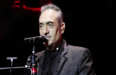 Η Μαρία Κορινθίου, η οποία μεγάλωσε με τις παραδόσεις της καθολικής εκκλησίας, μίλησε στο Ακόμα Δεν είδες τίποτα με τον Κώστα Τσουρό