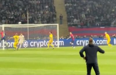 Εκρηκτική η ατμόσφαιρα ανάμεσα σε Φάτι και Φλικ