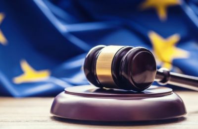 Κηδεία Πάπα: Γιατί κατηγορούν τον Τραμπ ότι έσπασε το πρωτόκολλο 