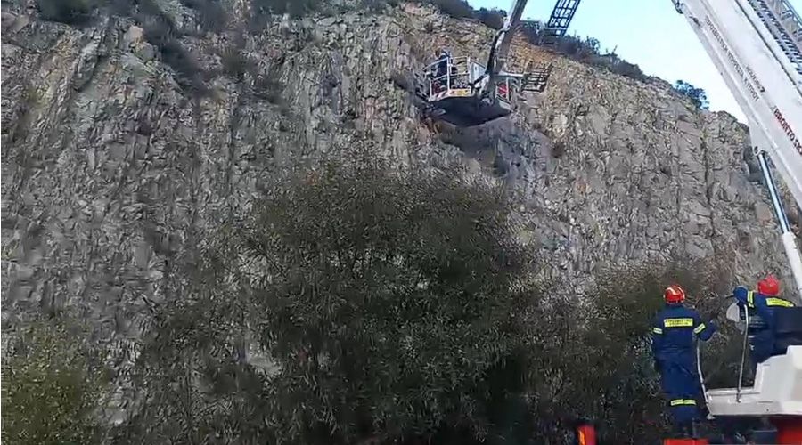 Πήγαν για ορειβασία και παγιδεύτηκαν (ΦΩΤΟΣ)