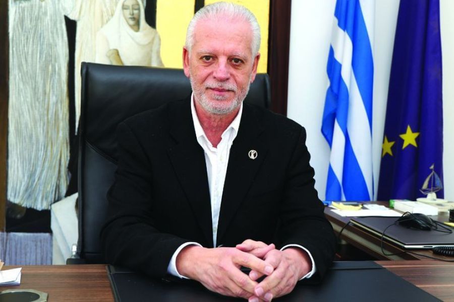 Αποχωρεί από την Προεδρία της ΕΔΕΚ ο Μαρίνος Σιζόπουλος Αποχωρεί από την Προεδρία της ΕΔΕΚ ο Μαρίνος Σιζόπουλος