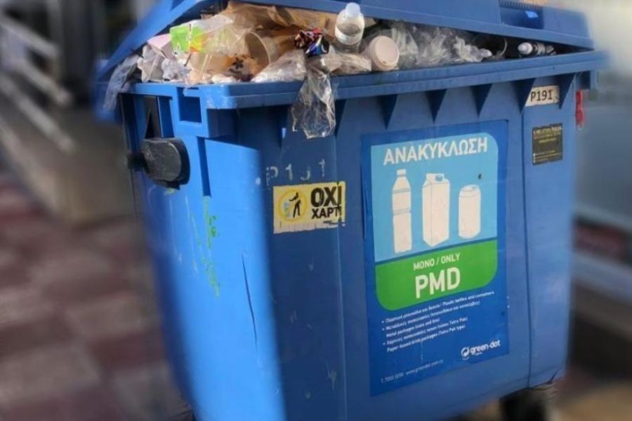 Ανακυκλώνει ο κόσμος για να θάβονται τα μισά στην Κόσιη