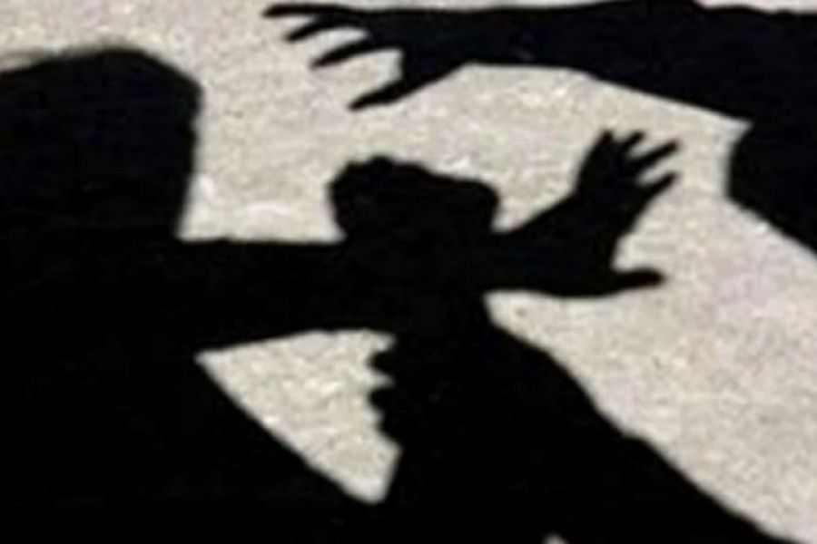 Λάρνακα: Επιτέθηκαν σε πεζό και τον λήστεψαν στη μέση του δρόμου