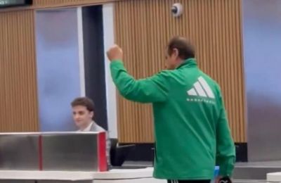 Αποθέωση σε Αταμάν στο αεροδρόμιο από φίλους του Παναθηναϊκού