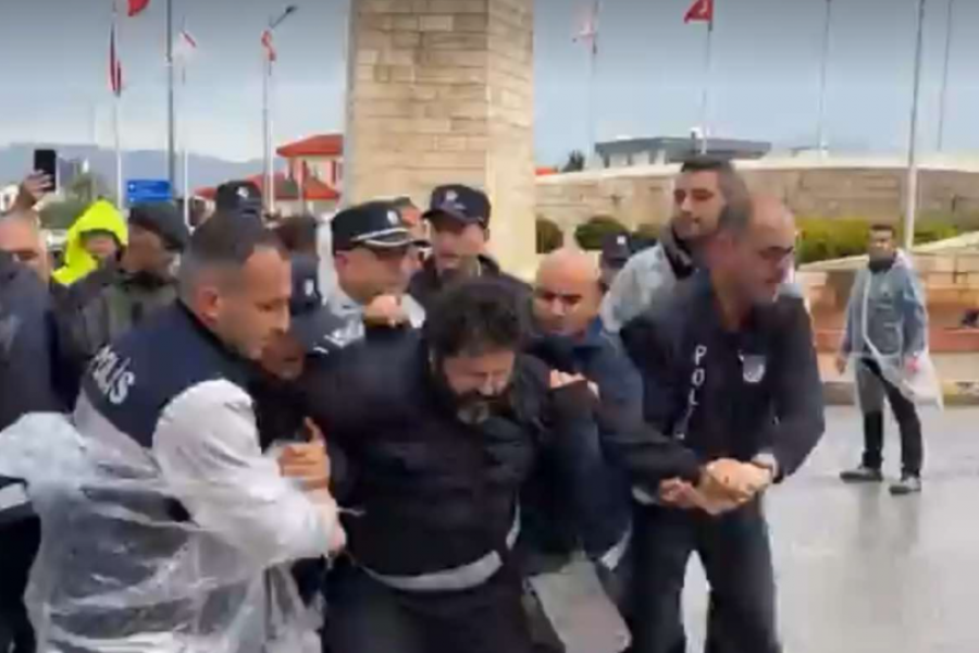 Ο ΓΓ του Volt ανάμεσα στους συλληφθέντες στα κατεχόμενα