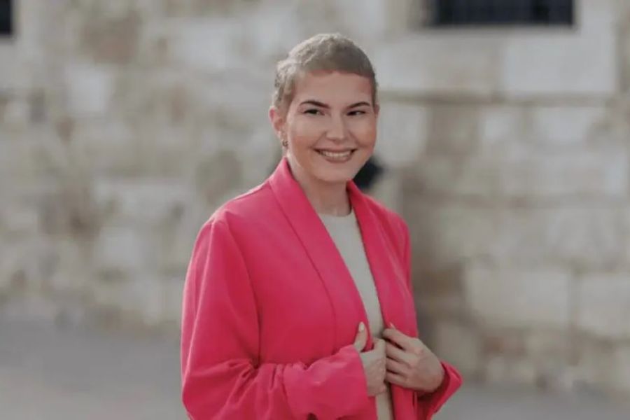 Η Λάρνακα αποχαιρετά την Άννα