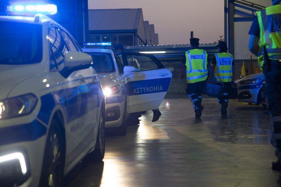 Βρήκαν αιμόφυρτο άντρα σε ισόγειο κτιρίου