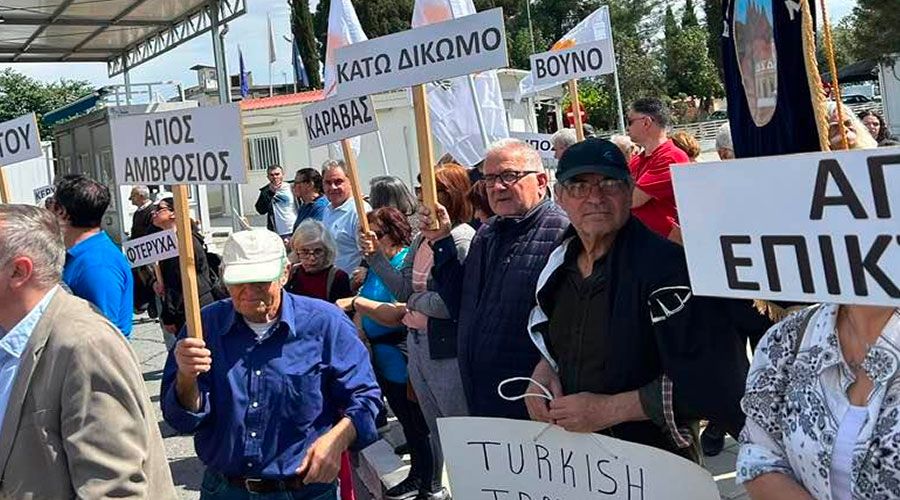 Τι γύρευες Κερυνειώτη στο οδόφραγμα;
