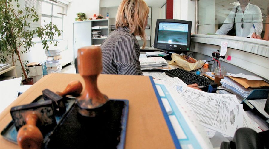 Δημόσια Υπηρεσία: Θα δουλεύουν λιγότερες ώρες οι γονείς