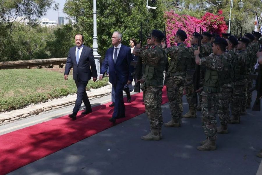 Τετ-α-τετ Χριστοδουλίδη