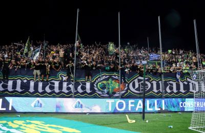 Έκαναν χαμό οι ΑΕΚτζήδες! (vids)