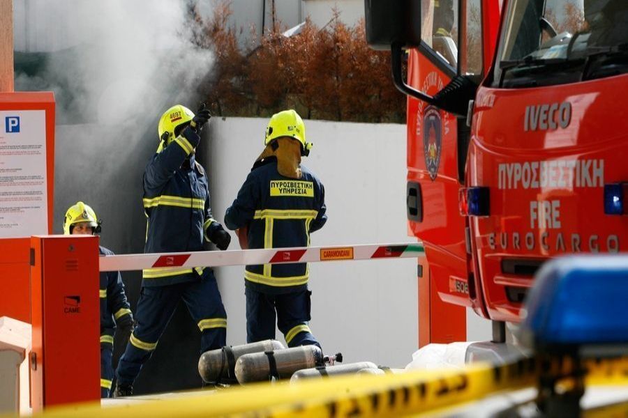 Τυλίχθηκε στις φλόγες αποθήκη σε γυμνάσιο στο Στρόβολο
