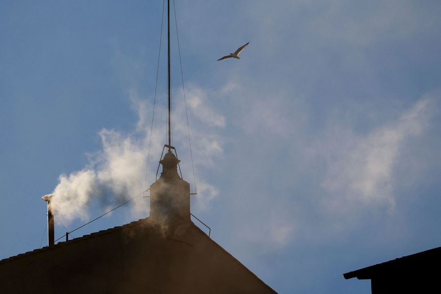 Λευκός καπνός στο Βατικανό