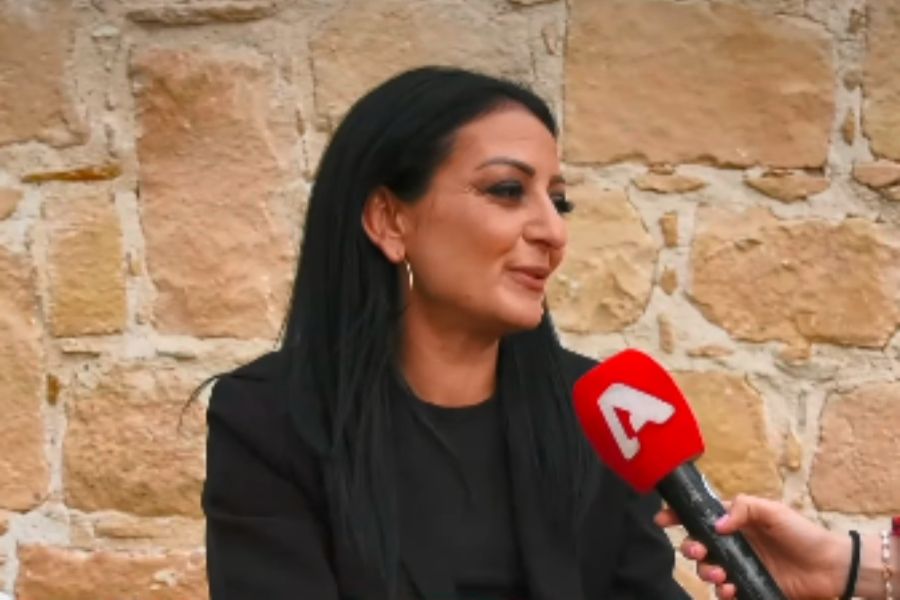 Απέραντος θαυμασμός για την εργαζόμενη μανούλα έξι κοριτσιών