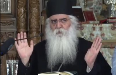 Ο Μητροπολίτης τα βάζει με τους Καθολικούς και συγκεκριμένα τον Πάπα