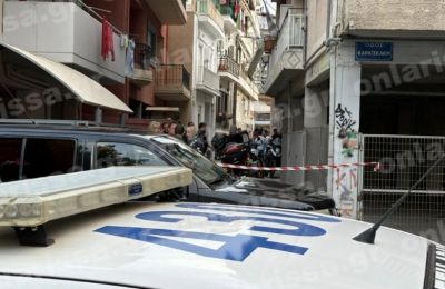 Η 52χρονη φέρει πολλαπλά τραύματα από μαχαίρι 