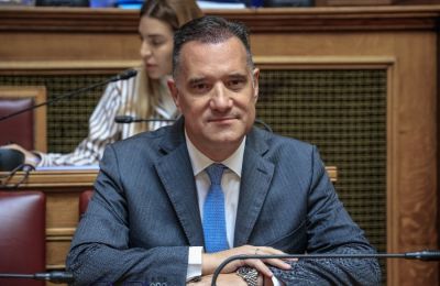 Καλά τα τικ τοκ και οι πλάκες αλλά στην πολιτική υπάρχουν και πολύ σοβαρά θέματα, σχολίασε ο Άδωνις Γεωργιάδης