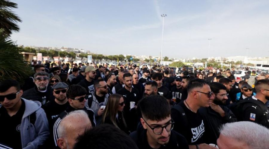 Πανικός από τους φίλους του ΟΦΗ στον δρόμο για το ΟΑΚΑ! (vid)
