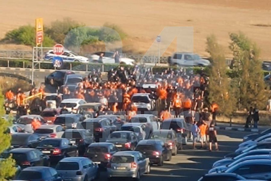 Ένταση έξω από το ΓΣΠ – Έριχναν πέτρες σε οδηγούς (ΒΙΝΤΕΟ, ΦΩΤΟ)