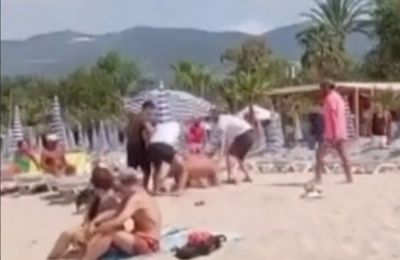 ΒΙΝΤΕΟ: Άγριος ξυλοδαρμός τουρίστα που αρνήθηκε να πληρώσει ξαπλώστρα 