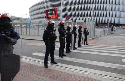 Επεισόδια ανάμεσα σε οπαδούς της Γιουνάιτεντ και της Τότεναμ! 