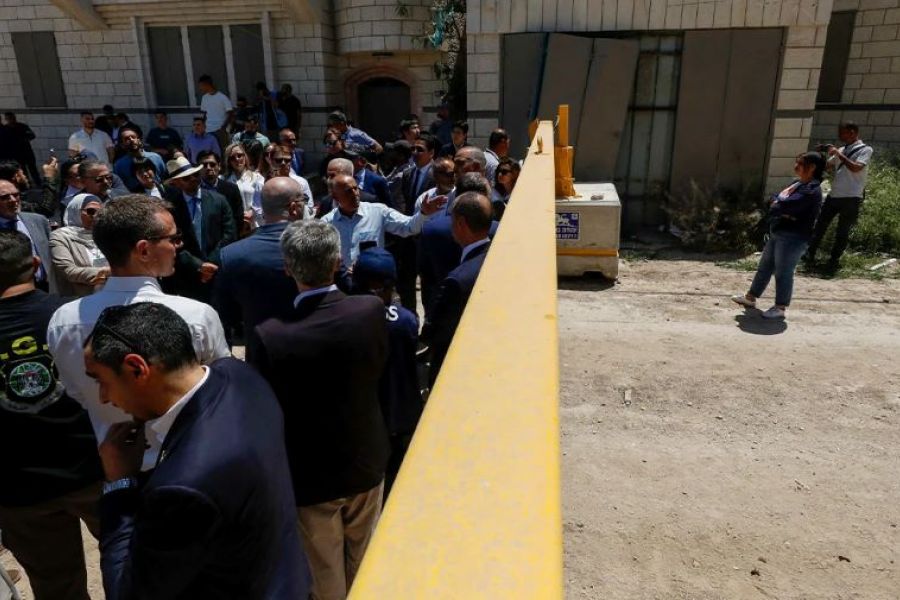 Ισραηλινά πυρά στη διάρκεια επίσκεψης ξένων διπλωματών (ΒΙΝΤΕΟ)