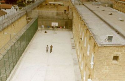 Πέντε εντάλματα σύλληψης για τα έγγραφα του αρχιδεσμοφύλακα 