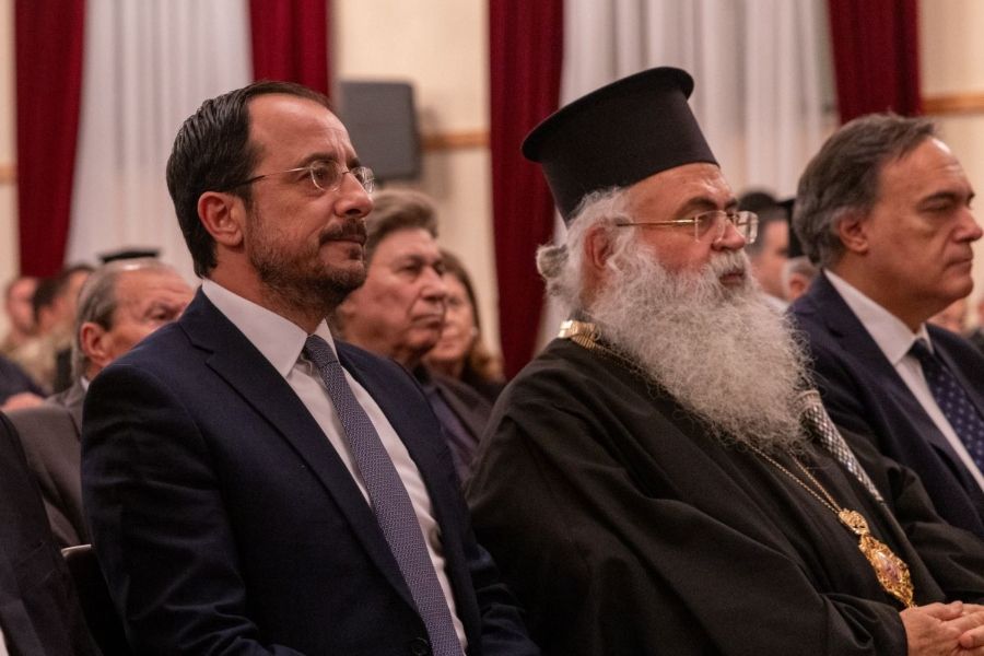 Αρχιεπίσκοπος: Έπεσε τηλεφώνημα από τον πρόεδρο για τον Τυχικό