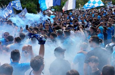 Πανικός στους δρόμους της Νάπολη (vid)