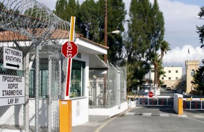 Τέθηκαν σε διαθεσιμότητα και τα πέντε πρόσωπα που είχαν συλληφθεί για την υπόθεση των διαβαθμισμένων εγγράφων των Κεντρικών Φυλακών