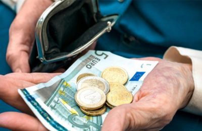 Η ΕΚΥΣΥ αιτήθηκε όπως η καταβολή των συντάξεων γίνει νωρίτερα από τις 29-30 Μαΐου δεδομένου ότι μεσολαβούν σχεδόν 50 μέρες από την προηγούμενη πληρωμή