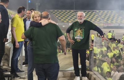 Τα συγχαρητήρια της Αννίτας Δημητρίου σε Καραπατάκη 