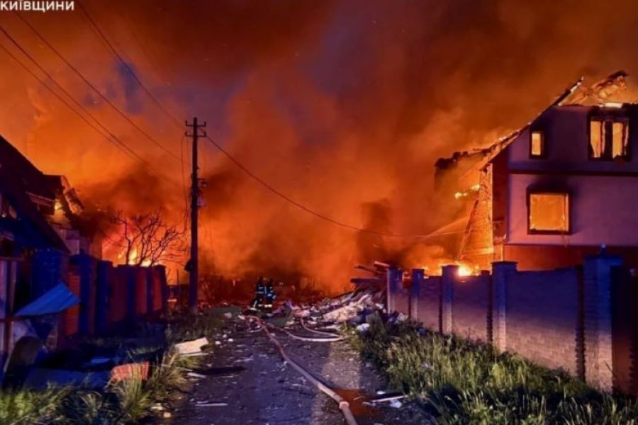 Ουκρανία: Νέα μαζική ρωσική επίθεση με τουλάχιστον 12 νεκρούς