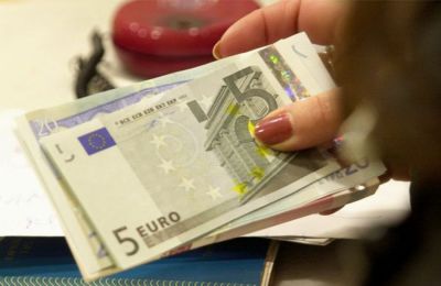 Ευχάριστο νέο για μονογονιούς, από την υφυπουργό Κοινωνικής Πρόνοιας