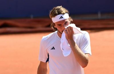 Πρόωρος αποκλεισμός για Τσιτσιπά από το Roland Garros