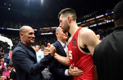 Πίτερς και Έβανς συνεχίζουν κανονικά στον Ολυμπιακό