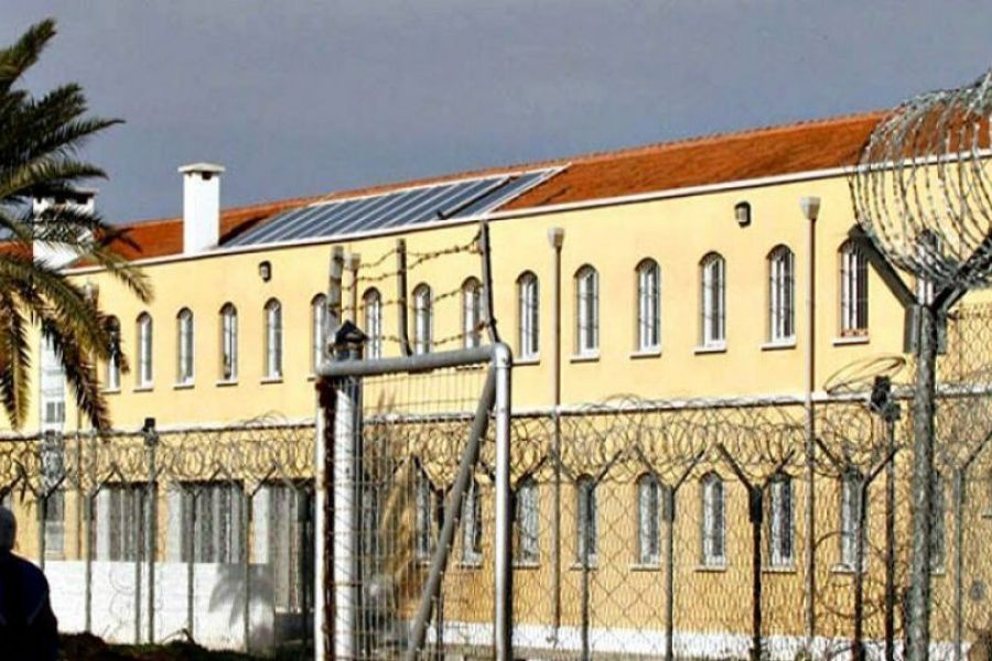 Ελεύθεροι οι 5 συλληφθέντες για τα έγγραφα των Κεντρικών Φυλακών