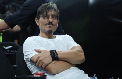 Γιαννακόπουλος: «Τώρα θα έρθω κάτω, να με βρίζετε 15 χιλιάδες» (vid)