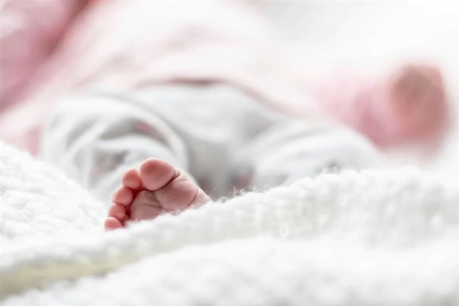 Παρουσιάστρια ειδήσεων έμεινε στον… αέρα κατά τη διάρκεια του τοκετού