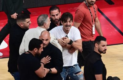 Οι άσεμνες χειρονομίες του προέδρου του Παναθηναϊκού