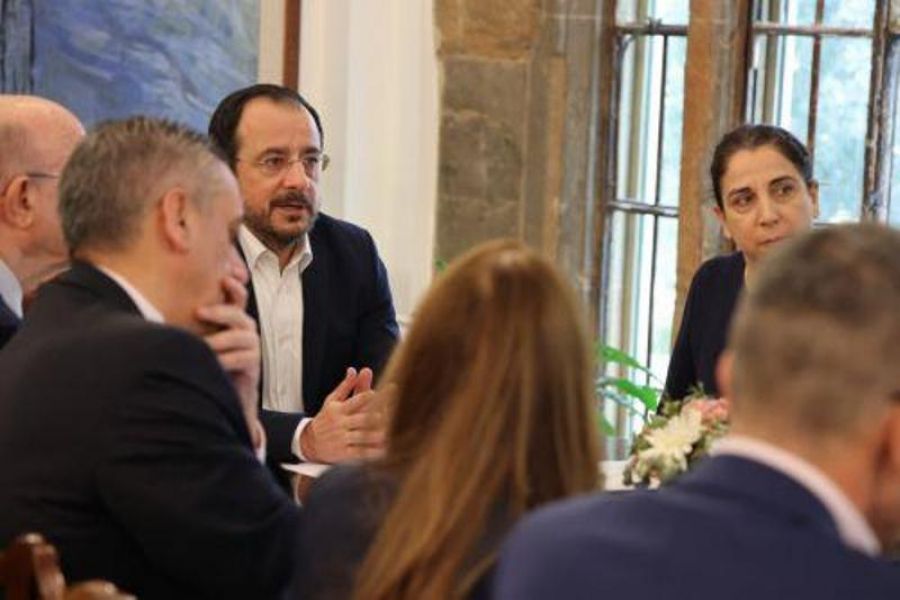 Πρόεδρος: Εως 22 έτη η φοίτηση σε ειδικά σχολεία